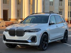 Photo of the vehicle BMW X7