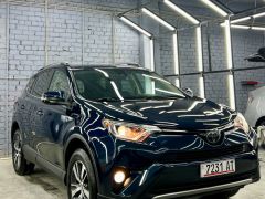 Сүрөт унаа Toyota RAV4