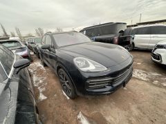 Фото авто Porsche Cayenne