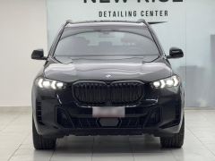 Photo of the vehicle BMW X5