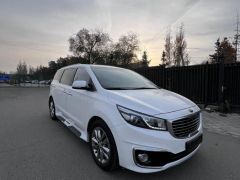 Photo of the vehicle Kia Carnival