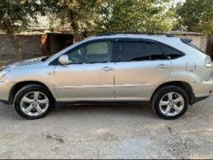 Photo of the vehicle Lexus RX