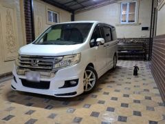 Фото авто Honda Stepwgn