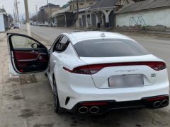 Photo of the vehicle Kia Stinger