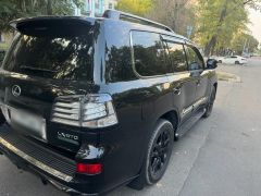 Photo of the vehicle Lexus LX