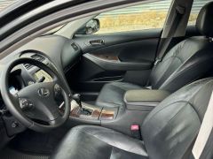 Photo of the vehicle Lexus ES