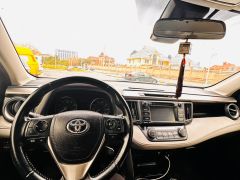 Сүрөт унаа Toyota RAV4