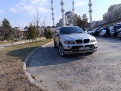 Photo of the vehicle BMW X5