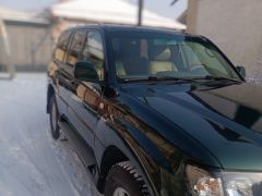 Сүрөт унаа Toyota Land Cruiser