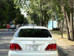 Photo of the vehicle Toyota Crown