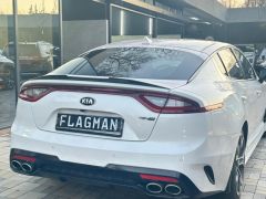 Сүрөт унаа Kia Stinger