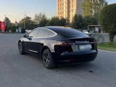 Фото авто Tesla Model 3