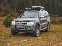 Сүрөт унаа Mitsubishi Pajero