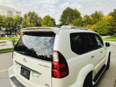 Photo of the vehicle Lexus GX