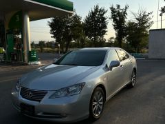 Photo of the vehicle Lexus ES