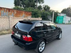 Photo of the vehicle BMW X5