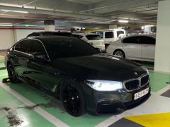 Photo of the vehicle BMW 5 Series