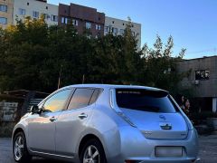 Сүрөт унаа Nissan Leaf