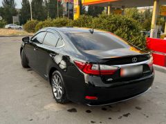 Photo of the vehicle Lexus ES