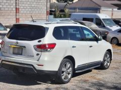 Сүрөт унаа Nissan Pathfinder