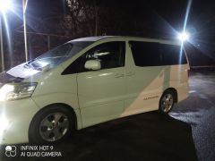 Фото авто Toyota Alphard