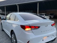 Photo of the vehicle Hyundai Sonata