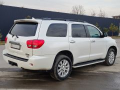 Сүрөт унаа Toyota Sequoia