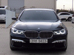 Фото авто BMW 7 серии