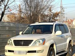 Photo of the vehicle Lexus GX