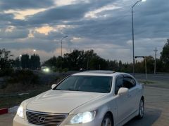 Photo of the vehicle Lexus LS