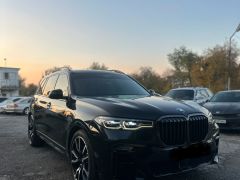 Photo of the vehicle BMW X7