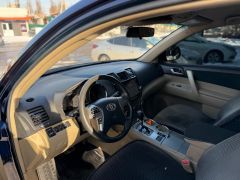 Сүрөт унаа Toyota Highlander