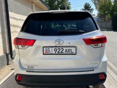 Сүрөт унаа Toyota Highlander