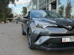 Фото авто Toyota C-HR