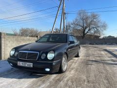 Фото авто Mercedes-Benz E-Класс