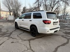 Фото авто Toyota Sequoia