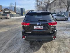 Сүрөт унаа Toyota Highlander