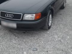 Photo of the vehicle Audi 100
