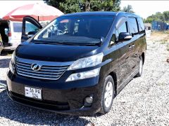 Сүрөт унаа Toyota Alphard