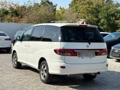 Photo of the vehicle Toyota Estima