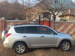 Сүрөт унаа Toyota RAV4