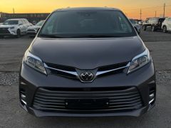 Сүрөт унаа Toyota Sienna