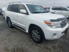 Photo of the vehicle Toyota Land Cruiser