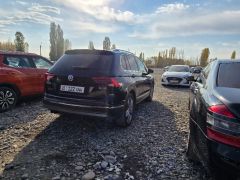 Фото авто Volkswagen Tiguan