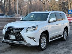 Photo of the vehicle Lexus GX