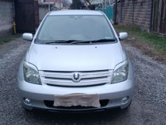 Photo of the vehicle Toyota Ist