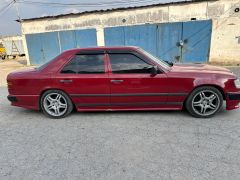 Сүрөт унаа Mercedes-Benz W124