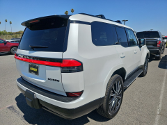 Photo of the vehicle Lexus GX