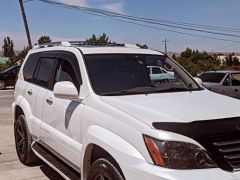 Photo of the vehicle Lexus GX