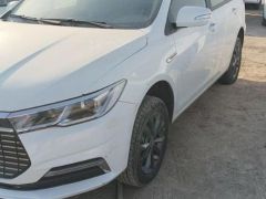 Сүрөт унаа BYD E3